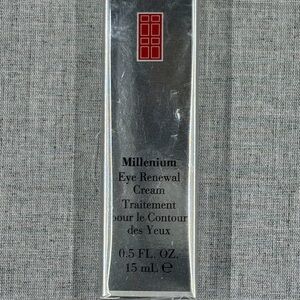 Elizabeth Arden Millenium Eye Renewal Cream - Silver Box